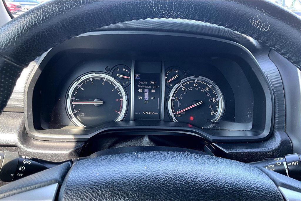 Used 2023 Toyota 4Runner Limited AWD/4WD image 13