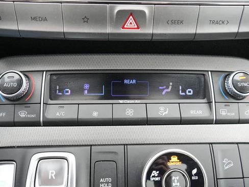 Used 2022 Hyundai Palisade SEL image 36