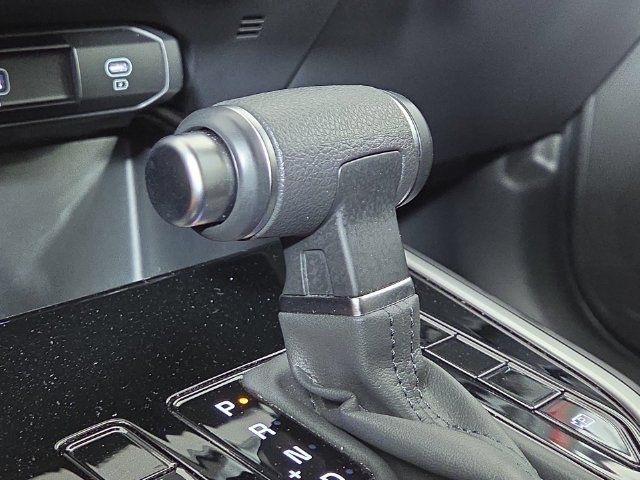 Certified 2025 Kia Niro LX FWD image 19