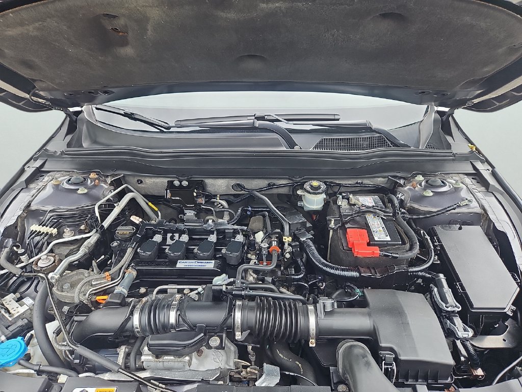 Used 2018 Honda Accord Sport image 26
