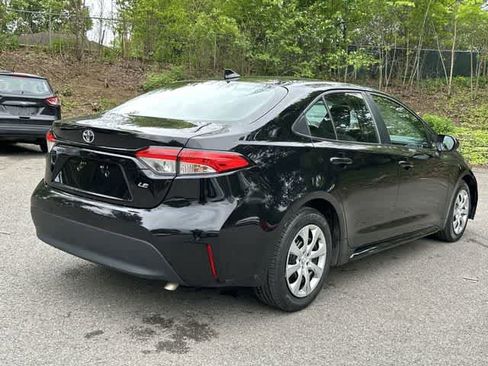 Used 2024 Toyota Corolla LE FWD image 27