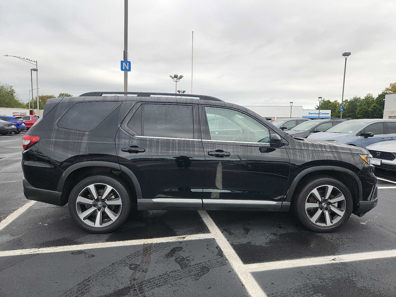 Certified 2023 Honda Pilot Touring image 7