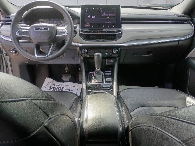 Used 2024 Jeep Compass Limited AWD/4WD image 11