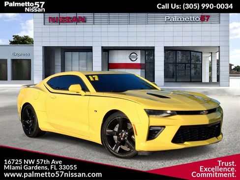 Used 2017 Chevrolet Camaro SS RWD image 1