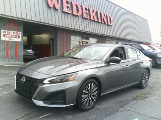 Used 2024 Nissan Altima 2.5 SV FWD video 1