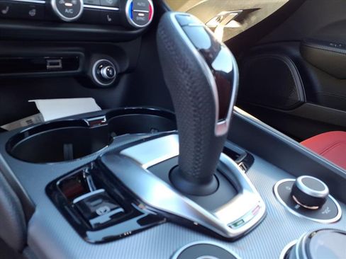 New 2025 Alfa Romeo Giulia w/ Veloce Package Rwd image 22