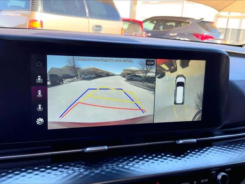 Used 2022 Kia Carnival SX Prestige image 29