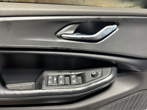 New 2025 Jeep Grand Cherokee Altitude image 12