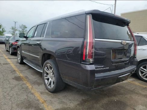 Used 2016 Cadillac Escalade ESV Luxury AWD/4WD image 3