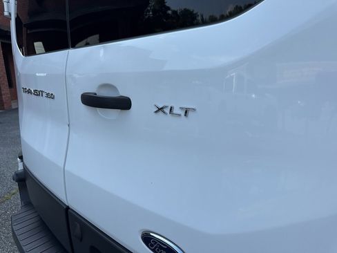 Used 2016 Ford Transit 350 XLT image 18