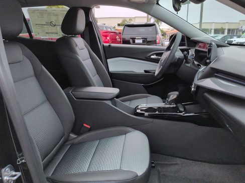 New 2026 Chevrolet Trax LT FWD image 29