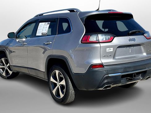 Used 2019 Jeep Cherokee Limited w/ Luxury Group image 10