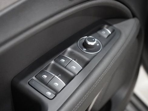 Used 2023 Alfa Romeo Stelvio Ti AWD/4WD image 19