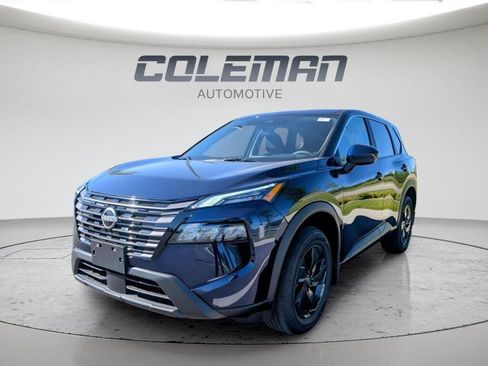 New 2026 Nissan Rogue SV AWD/4WD image 2