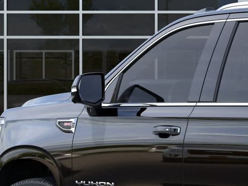 New 2026 GMC Yukon XL Elevation w/ LPO, Floor Liner Package RWD image 12