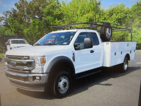 Used 2021 Ford F550 4x4 SuperCab Super Duty image 4