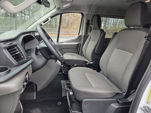 Used 2023 Ford Transit 350 XLT RWD image 5