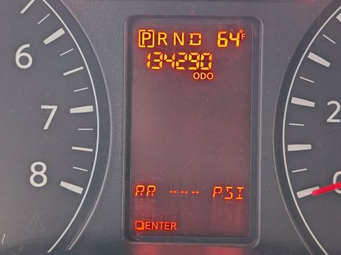 Used 2016 Nissan NV 3500 SL image 11