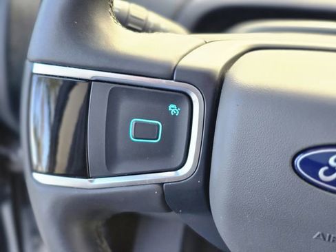 Used 2025 Ford Expedition Active image 22