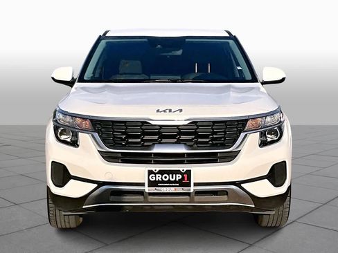 Used 2023 Kia Seltos LX image 3