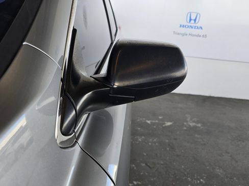 Used 2019 Honda CR-V LX image 17