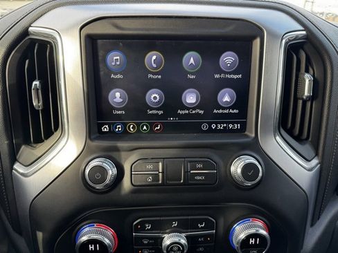 Used 2020 GMC Sierra 1500 SLT w/ SLT Convenience Package image 3