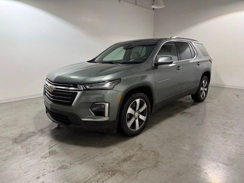 Certified 2023 Chevrolet Traverse LT w/ LT Premium Package image 3
