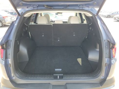 Used 2025 Hyundai Tucson SEL FWD image 28