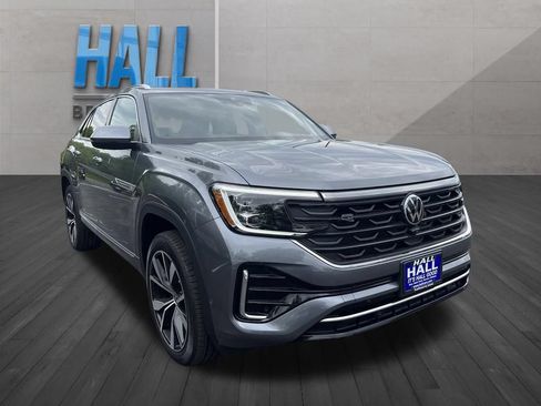 Certified 2025 Volkswagen Atlas Cross Sport SEL Premium R-Line AWD/4WD image 8
