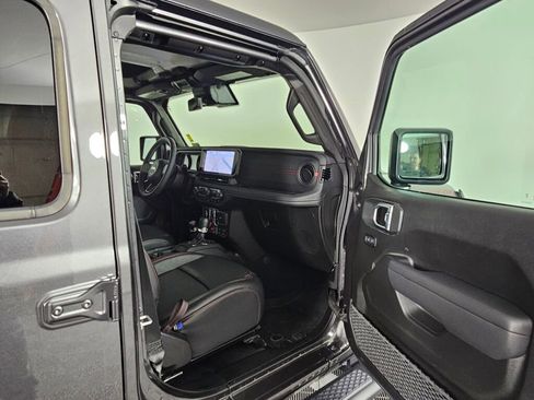 Used 2025 Jeep Gladiator Rubicon w/ Safety Group image 38