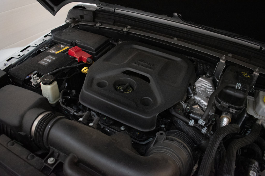Used 2024 Jeep Wrangler High Altitude AWD/4WD image 10