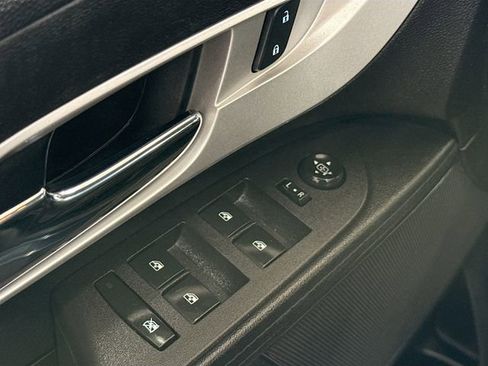 Used 2016 Chevrolet Equinox LS image 18