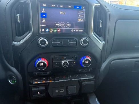 Used 2021 GMC Sierra 1500 AT4 w/ AT4 Value Package image 11