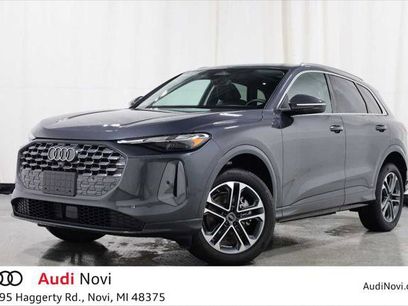 Certified 2025 Audi Q5 Premium w/ Convenience Package