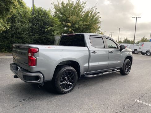 Used 2025 Chevrolet Silverado 1500 Custom w/ Turbomax Blackout Package AWD/4WD image 9