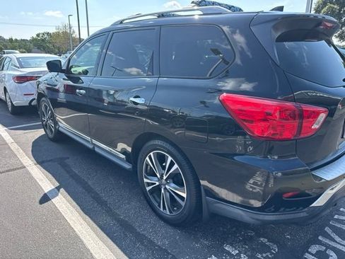Used 2020 Nissan Pathfinder Platinum FWD image 7
