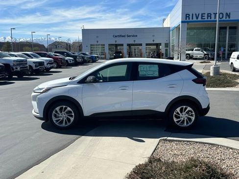 New 2027 Chevrolet Bolt LT w/ Comfort Package FWD image 20