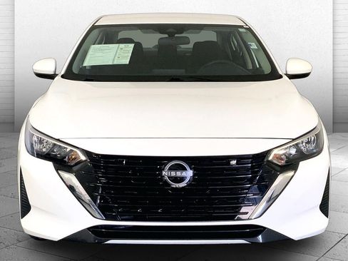 Used 2025 Nissan Sentra S FWD image 2