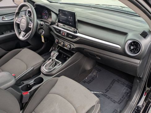 Used 2023 Kia Forte LXS w/ LXS Technology Package FWD image 21