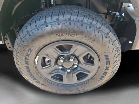 Used 2024 Jeep Wrangler Unlimited Sport AWD/4WD image 9