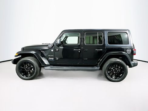 Used 2023 Jeep Wrangler Unlimited Sahara w/ Cold Weather Group AWD/4WD image 4