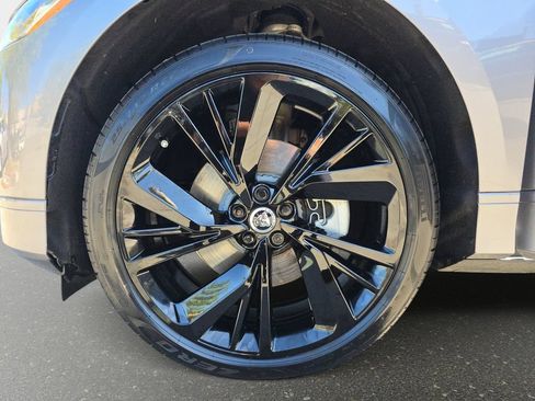 Used 2024 Jaguar I-PACE R-Dynamic HSE AWD/4WD image 36