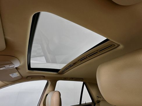 Used 2011 Mercedes-Benz ML 350 ML 350 image 25