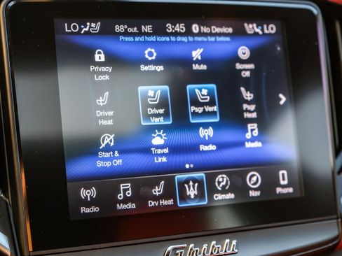 Used 2019 Maserati Ghibli S image 29