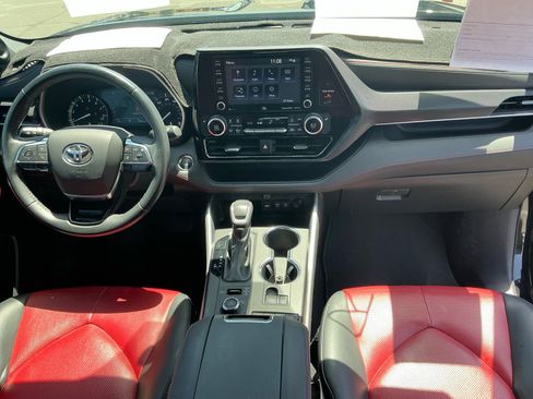 Used 2021 Toyota Highlander XSE AWD/4WD image 20