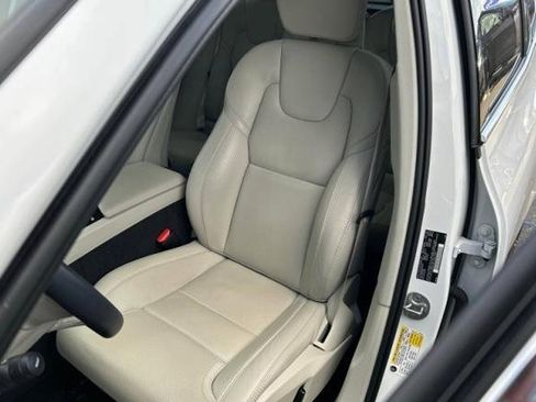 Certified 2023 Volvo XC60 B6 Ultimate image 7
