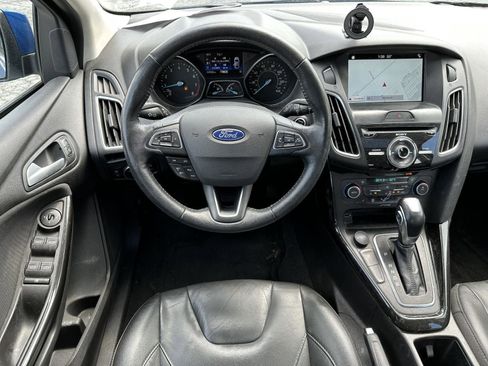 Used 2018 Ford Focus Titanium image 12