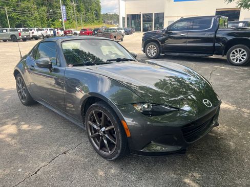 Used 2019 MAZDA MX-5 Miata RF Grand Touring RWD image 2