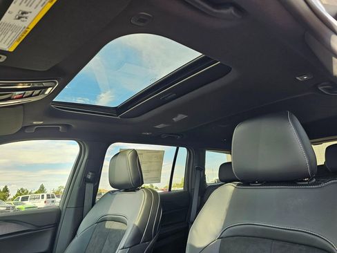 New 2025 Jeep Grand Cherokee L Altitude image 27