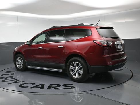 Used 2015 Chevrolet Traverse LT w/ LPO, 'HIT The Road' Package FWD image 7